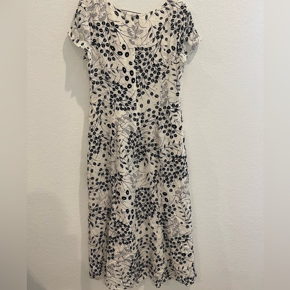 Garnet Hill 100% Silk Dress Size 6 - Picture 3 of 8